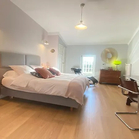 Willa Domaine Des Encourdoules Luxueuse Et Raffinee Sur Un Hectare Face A La