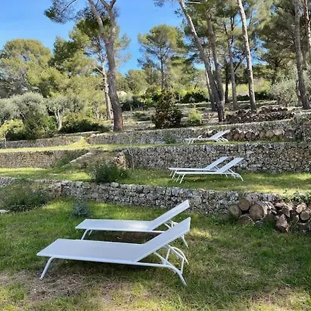 Domaine Des Encourdoules Luxueuse Et Raffinee Sur Un Hectare Face A La *