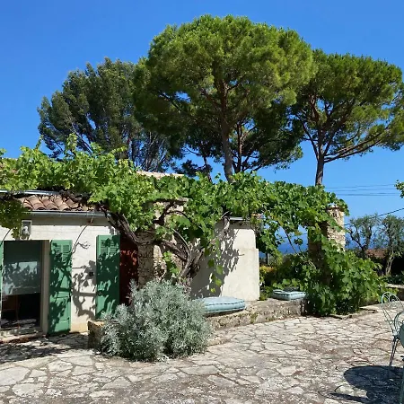 Domaine Des Encourdoules Luxueuse Et Raffinee Sur Un Hectare Face A La Willa