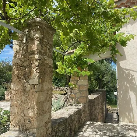 Domaine Des Encourdoules Luxueuse Et Raffinee Sur Un Hectare Face A La Vallauris